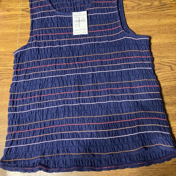 Madewell Texture And Thread Rainbow Stitch Tank Top. - Picture 4 of 6